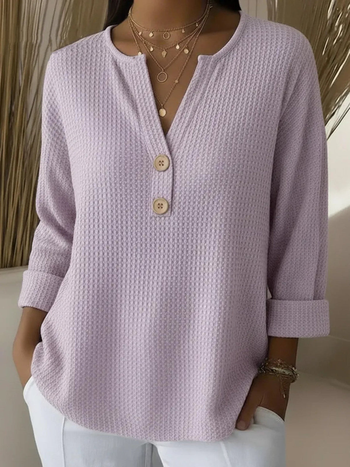 Lucia | T-shirt Henley testurizzata con bottoni